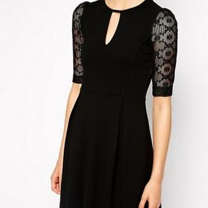 FRENCH CONNECTION STRETCH LACE VALENTINE DRESS